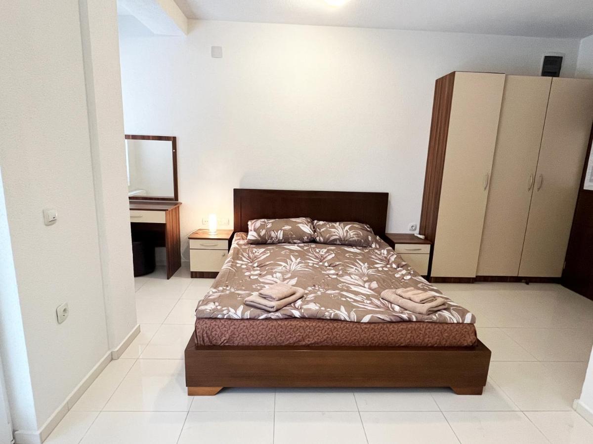 Majap Hostel Ohrid Luaran gambar